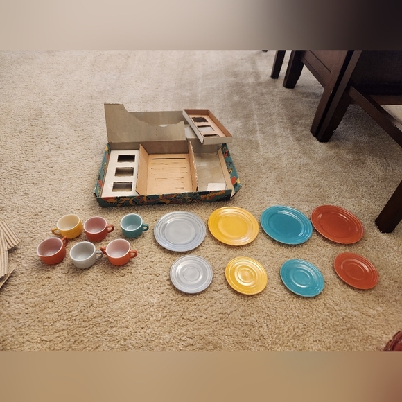 Hazel Atlas Little Hostess Party Set 14 pc 1940s Pastel Colors Vintage READ - Picture 2 of 3